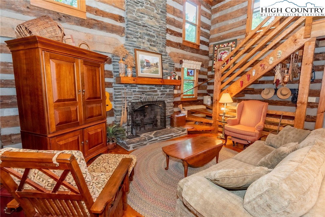 1467 Homestead Road Todd, NC 28684 - Photo 4 of 31 Gallery Image 4