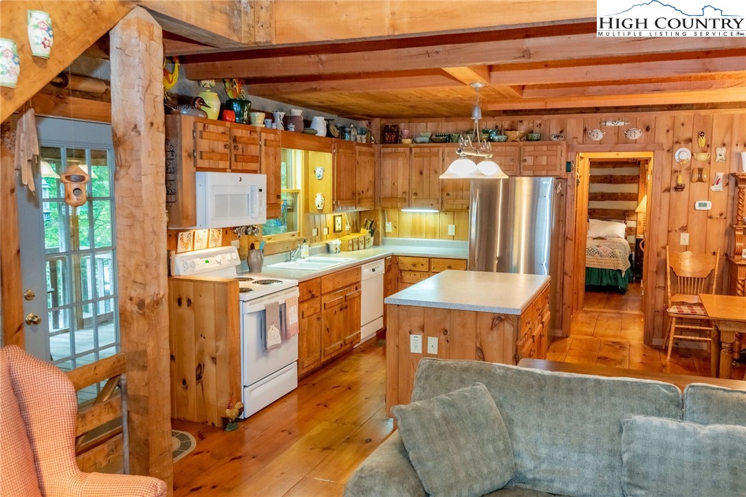 1467 Homestead Road Todd, NC 28684 - Photo 9 of 31 Gallery Image 9