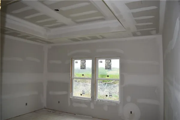 $499,900 | 623 East 13th Street, Kearney, MO 64060