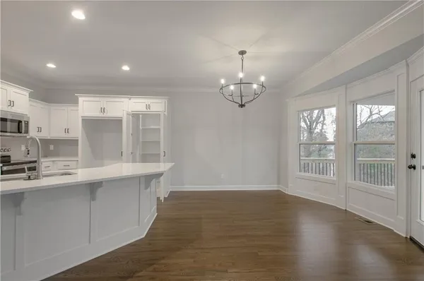 $499,900 | 623 East 13th Street, Kearney, MO 64060