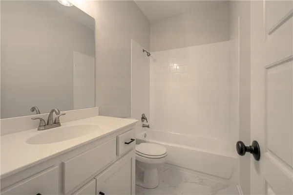 $499,900 | 623 East 13th Street, Kearney, MO 64060