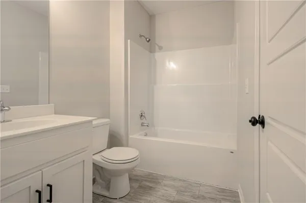 $499,900 | 623 East 13th Street, Kearney, MO 64060