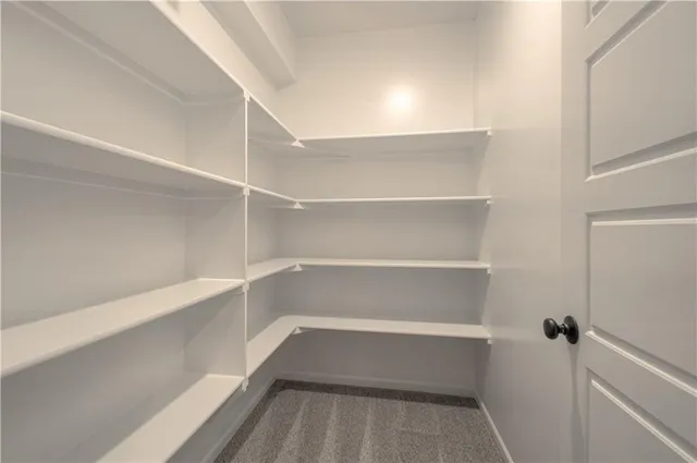 $499,900 | 623 East 13th Street, Kearney, MO 64060