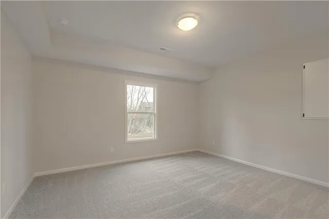 $499,900 | 623 East 13th Street, Kearney, MO 64060