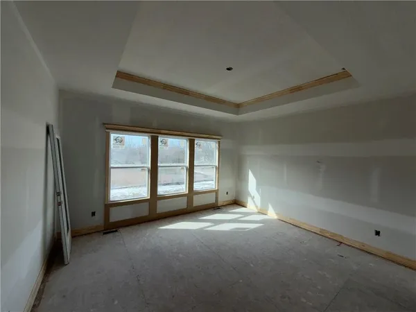 $499,900 | 623 East 13th Street, Kearney, MO 64060