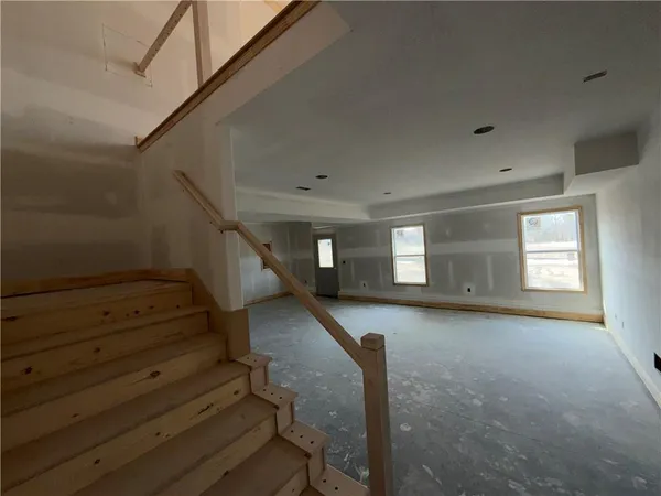 $499,900 | 623 East 13th Street, Kearney, MO 64060