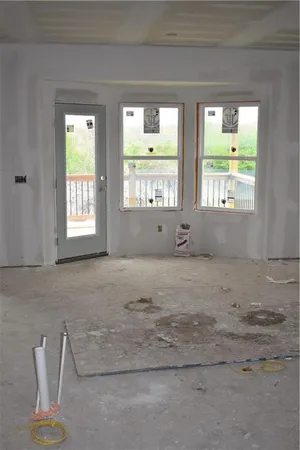 $499,900 | 623 East 13th Street, Kearney, MO 64060