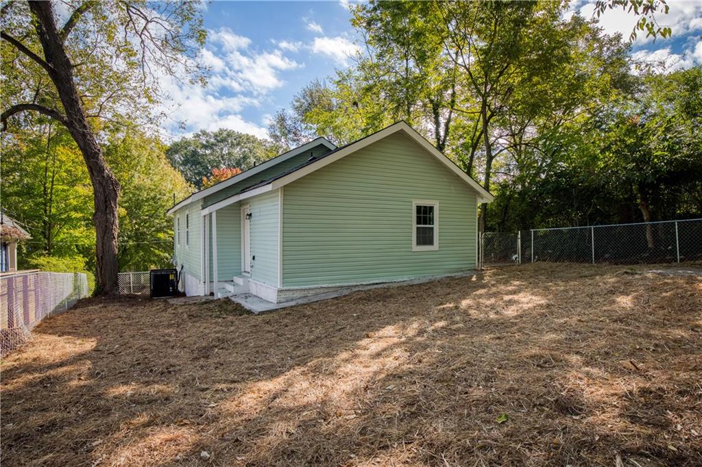 1015 Sims Street Southwest Atlanta, GA 30310 - Photo 39 of 41