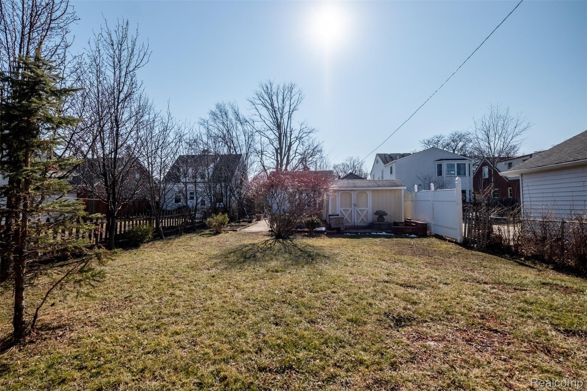 1784 Hampton Road Grosse Pointe, MI 48236 - Photo 33 of 33 1784 Hampton-33.jpg