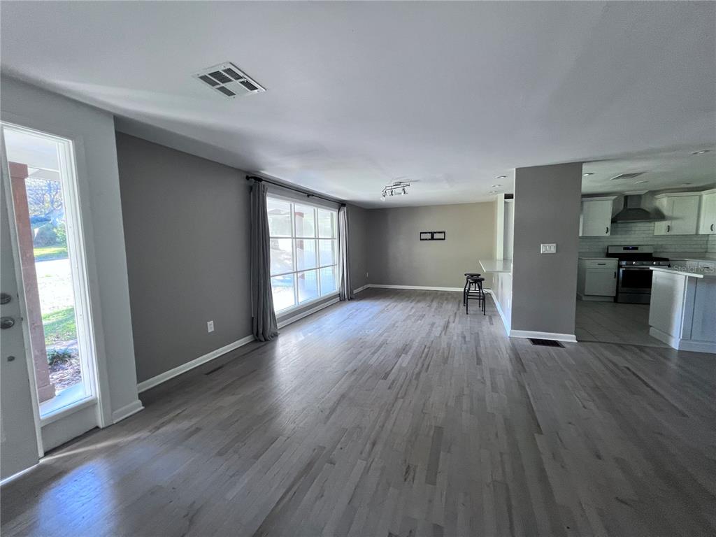 122 Northwest 29th Street Gainesville, FL 32607 - Photo 2 of 6