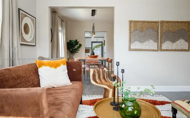 $5,000 | 2761 Southwest 33rd Avenue, Unit 1, Miami, FL 33133