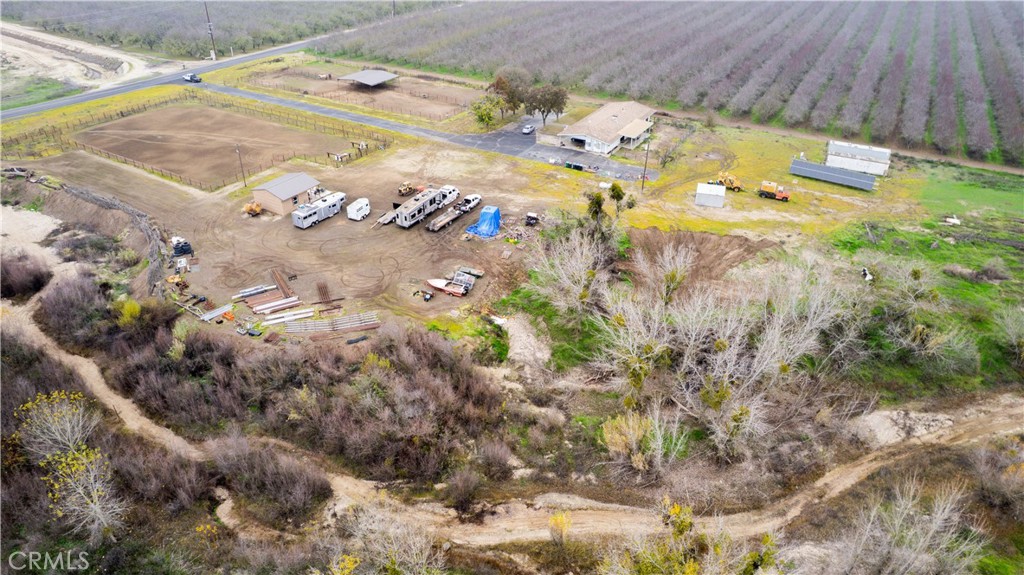 25565 Road 13 Chowchilla, CA 93610 - Photo 53 of 64 a view of yard with swimming pool