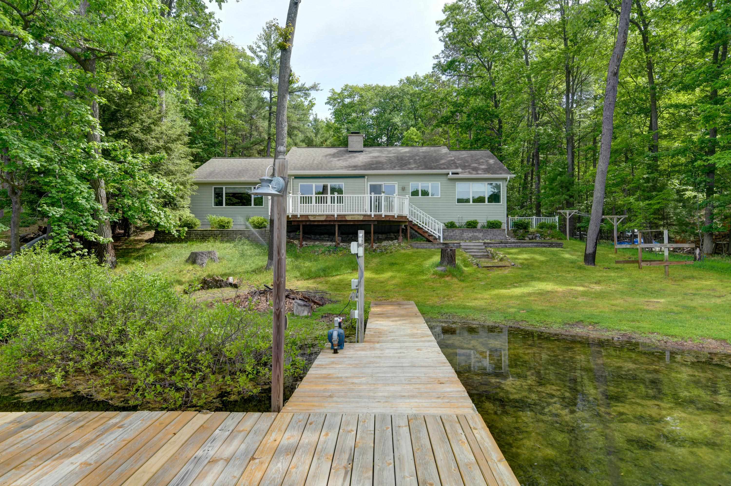3870 Harolds Road Traverse City, MI 49696 - Photo 2 of 44