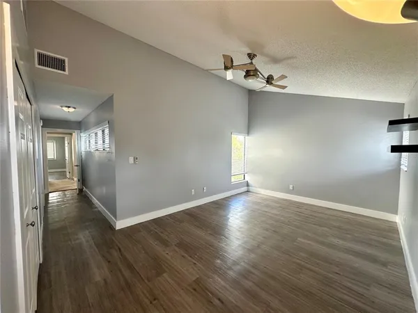 $279,900 | 5377 Vineland Road, Unit 1D, Orlando, FL 32811