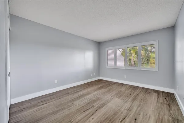 $279,900 | 5377 Vineland Road, Unit 1D, Orlando, FL 32811