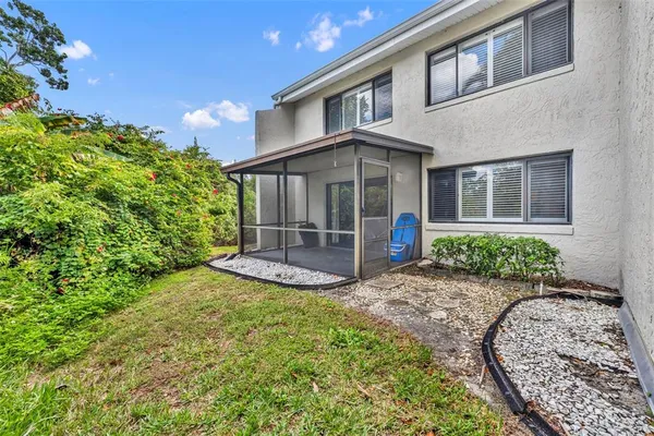 $279,900 | 5377 Vineland Road, Unit 1D, Orlando, FL 32811