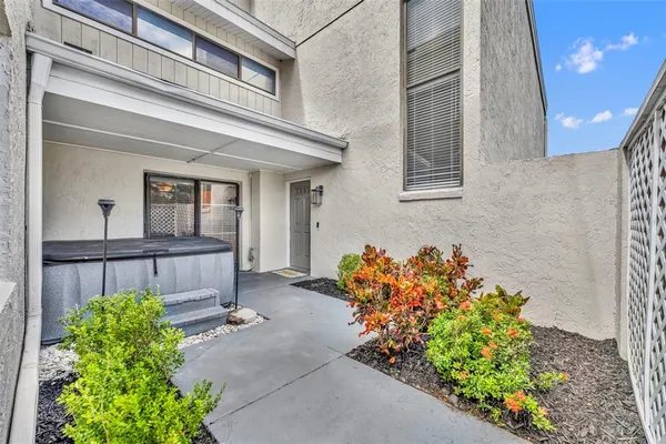 $279,900 | 5377 Vineland Road, Unit 1D, Orlando, FL 32811