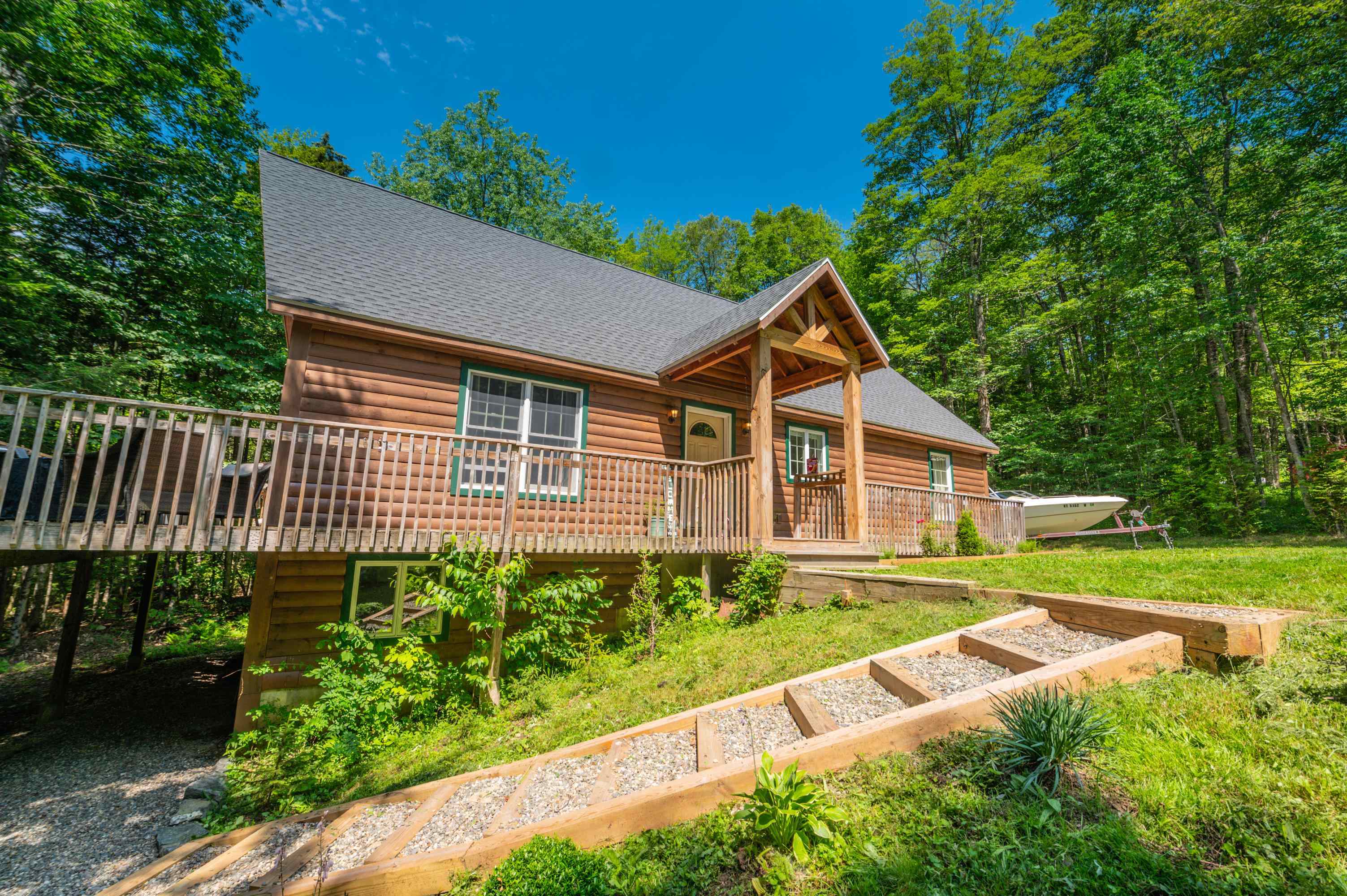 9 Greer Court Wilmington, VT 05363 - Photo 2 of 32