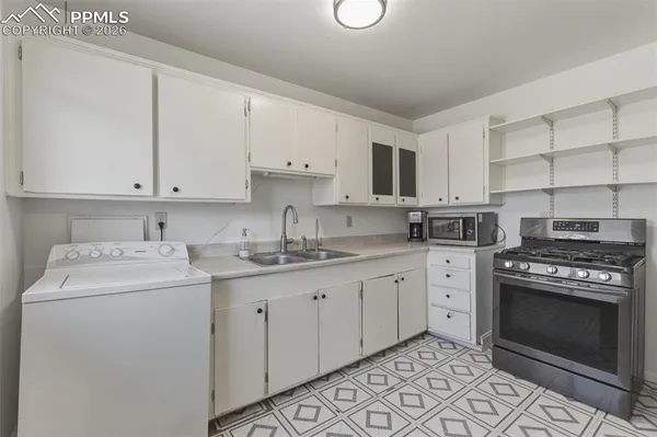 $290,000 | 2230 Frontier Drive, Colorado Springs, CO 80911