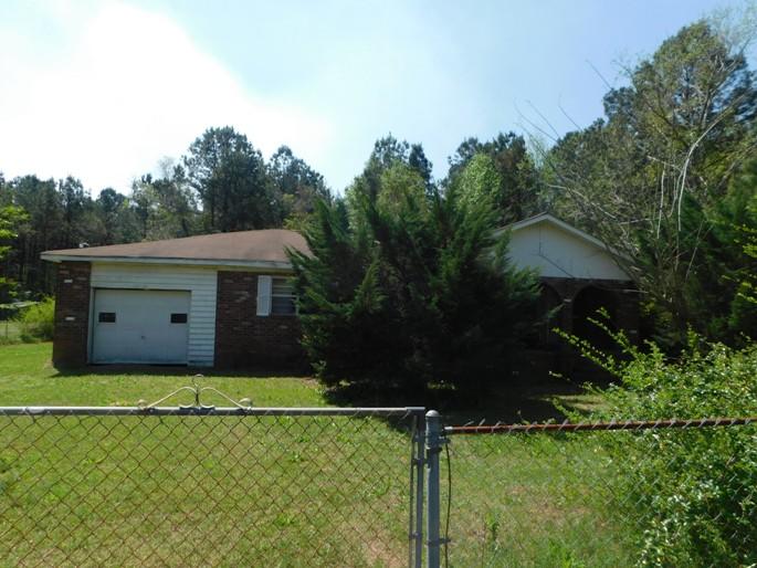 1109 Baldwin Corner Road Huger, SC 29450 - Photo 1 of 14 huger fuller paulstine 012