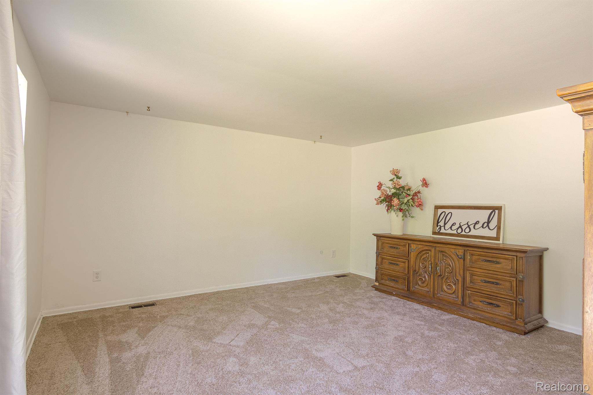 17425 Westhampton Road Southfield, MI 48075 - Photo 48 of 58 Gallery Image 48
