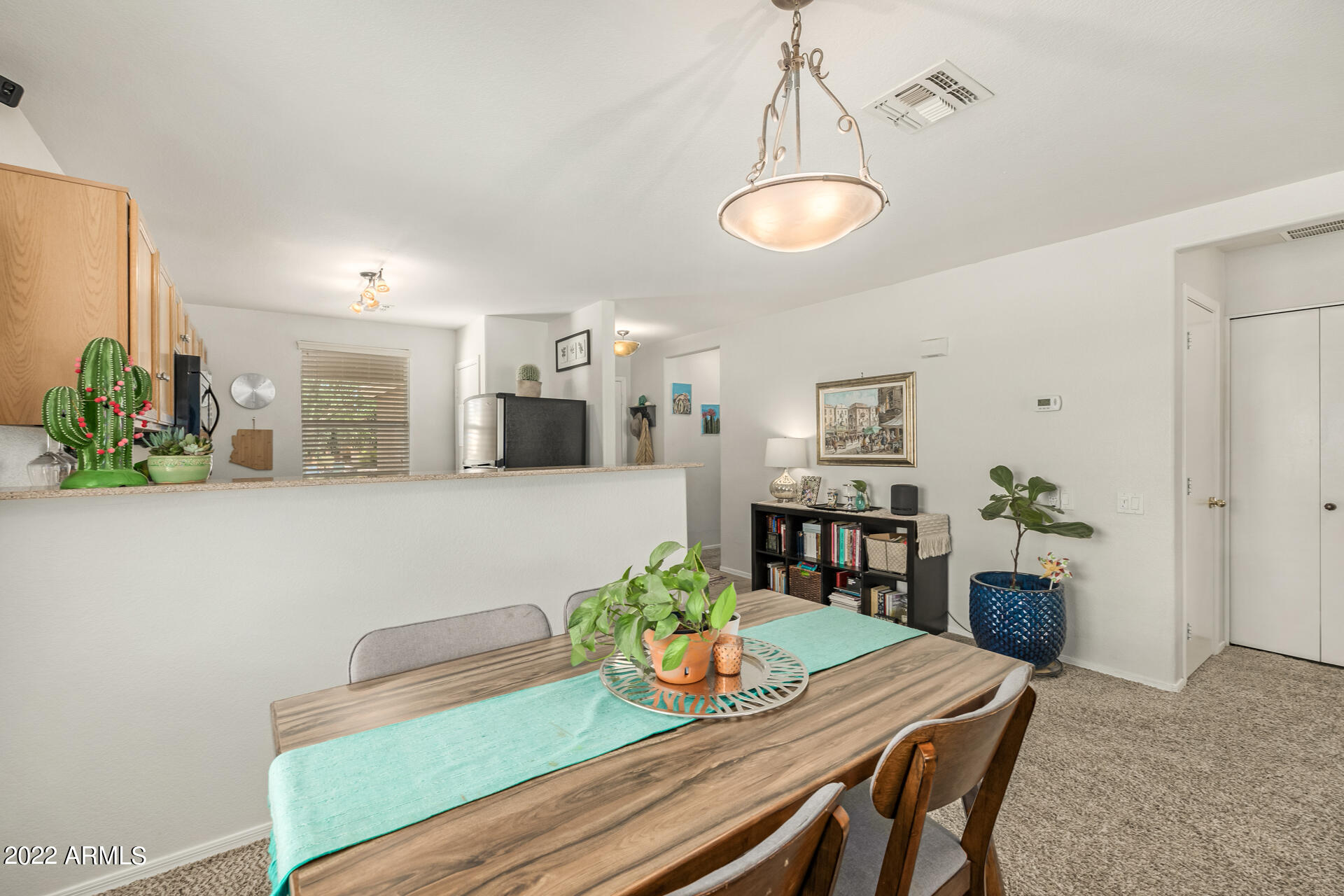 1948 West Renaissance Avenue Apache Junction, AZ 85120 - Photo 14 of 41 1948 W Renaissance Ave