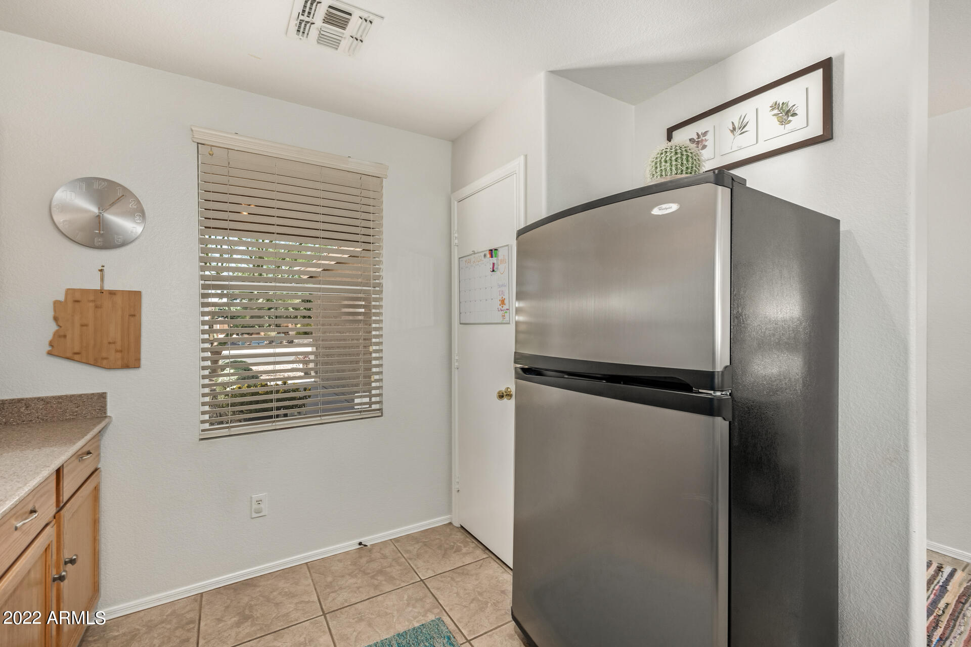 1948 West Renaissance Avenue Apache Junction, AZ 85120 - Photo 16 of 41 1948 W Renaissance Ave