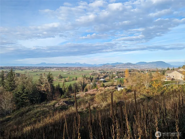 $299,900 | 4135 Kamphouse Drive, Sumas, WA 98295