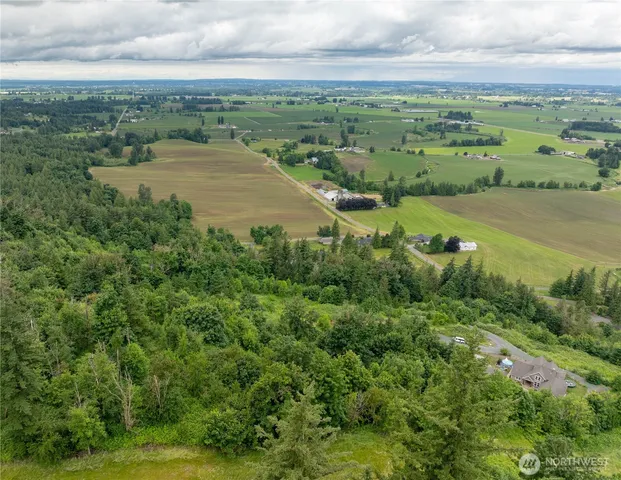 $299,900 | 4135 Kamphouse Drive, Sumas, WA 98295