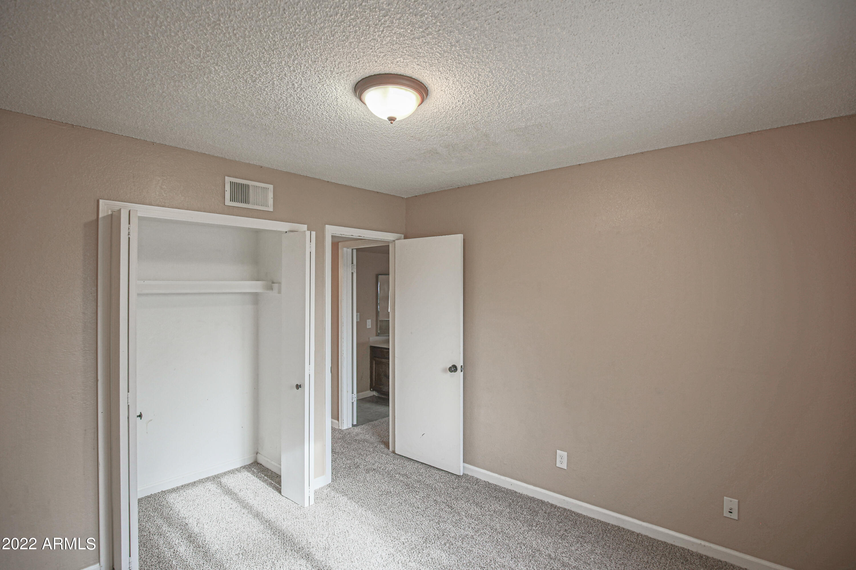 1942 South Emerson, Unit 252 Mesa, AZ 85210 - Photo 11 of 20 1942 S Emerson Unit 252 Mesa AZ 85210 X-