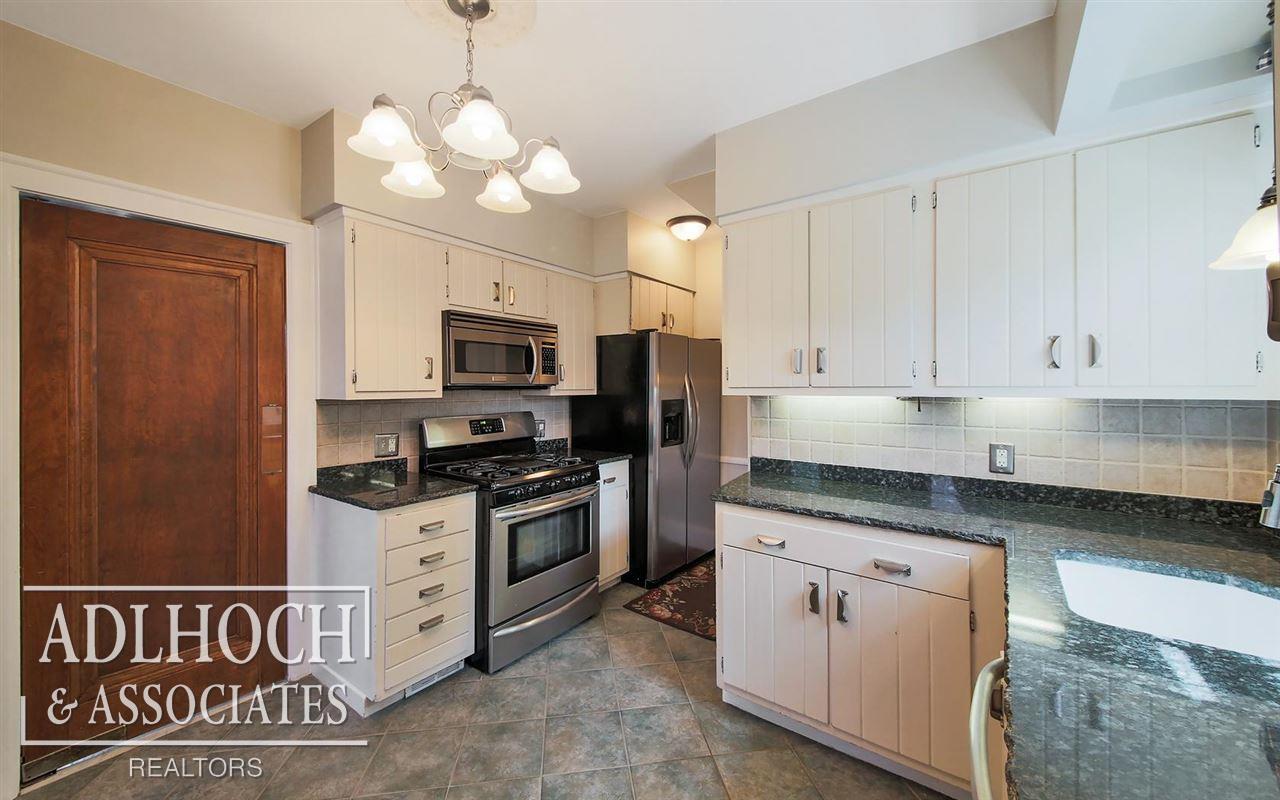239 McMillan Road Grosse Pointe Farms, MI 48236 - Photo 2 of 20
