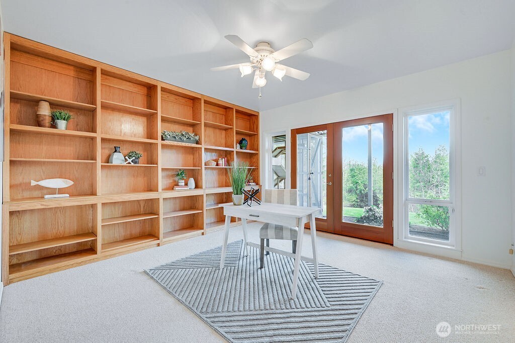 275404 Highway 101 Sequim, WA 98382 - Photo 33 of 40 a workspace with furniture window and outside view