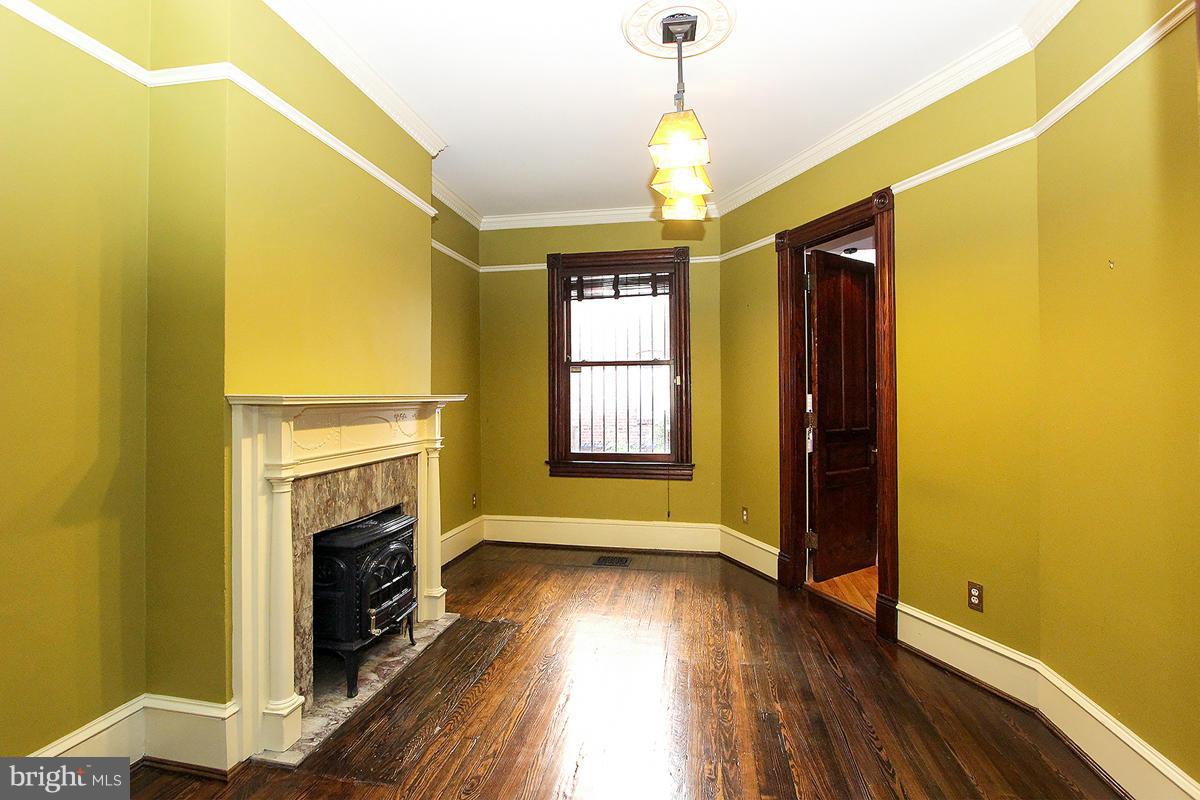1807 Riggs Place Northwest Washington, DC 20009 - Photo 5 of 30 Dining Room