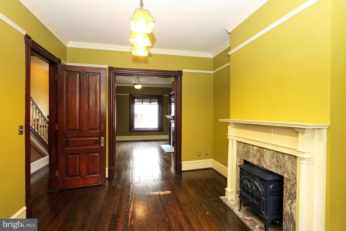1807 Riggs Place Northwest Washington, DC 20009 - Photo 6 of 30 Dining Room