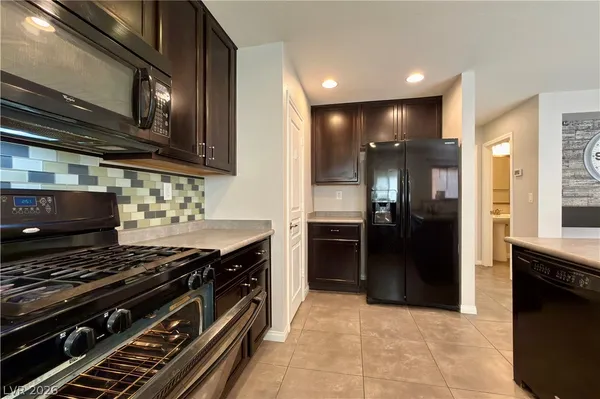 $2,095 | 9937 Baron Coast Street, Las Vegas, NV 89178