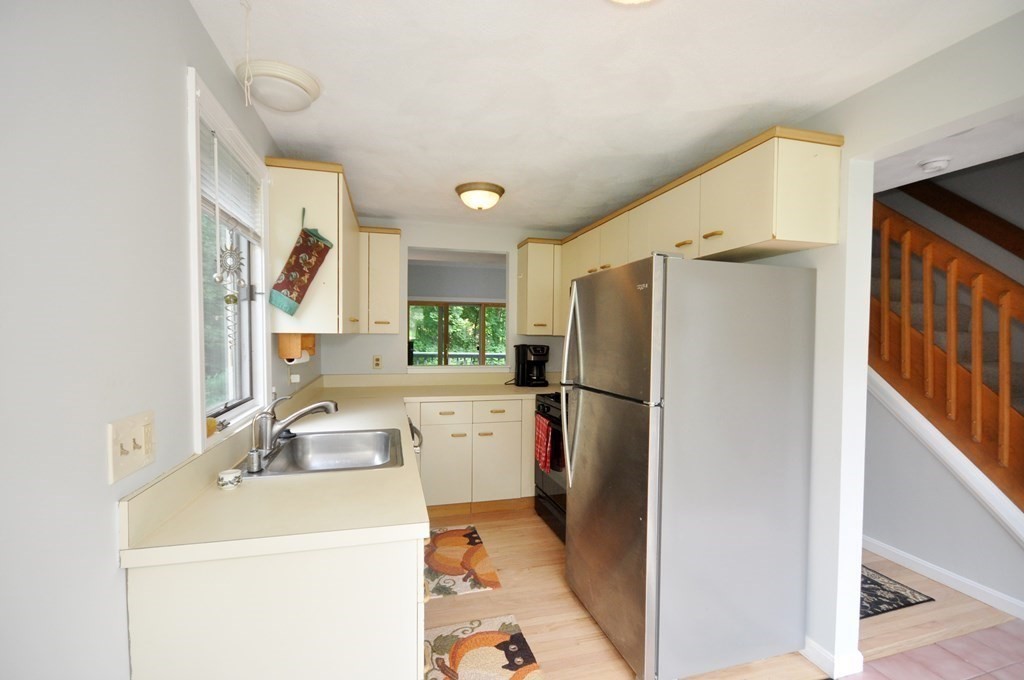 5 Deer Path, Unit 1 Maynard, MA 01754 - Photo 4 of 39 Gallery Image 4