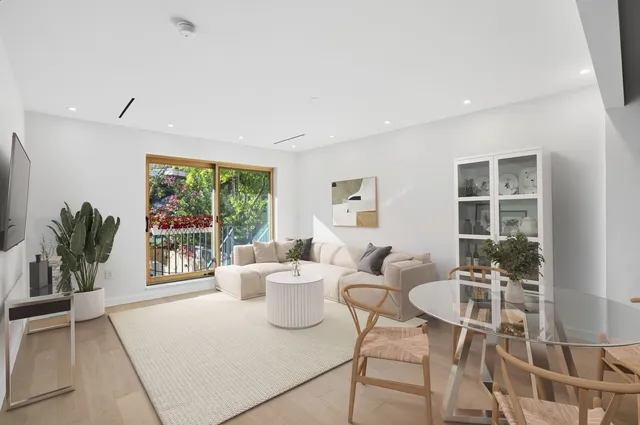 $1,995,000 | 19 North Henry Street, Unit 2 | Williamsburg