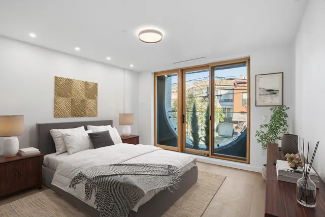 $1,995,000 | 19 North Henry Street, Unit 2 | Williamsburg