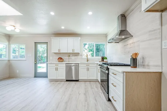 $515,000 | 4843 North Palm Avenue, Fresno, CA 93704