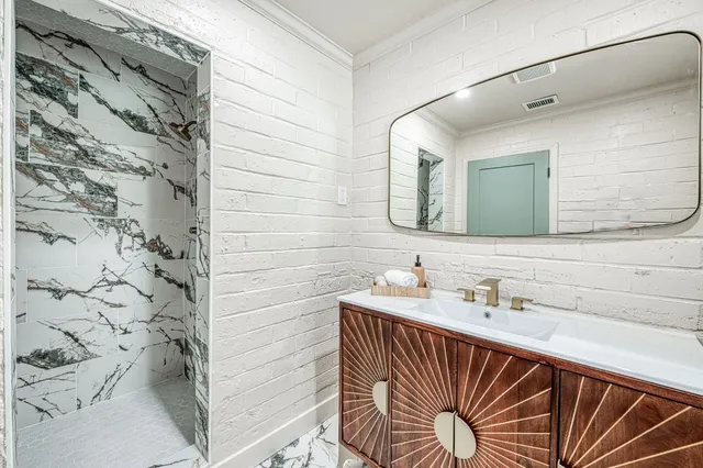 $515,000 | 4843 North Palm Avenue, Fresno, CA 93704