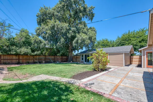 $515,000 | 4843 North Palm Avenue, Fresno, CA 93704