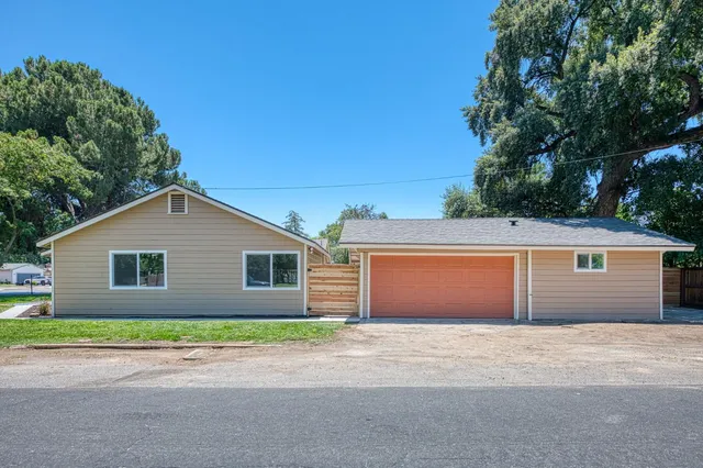 $515,000 | 4843 North Palm Avenue, Fresno, CA 93704