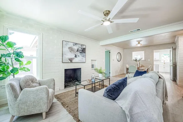 $515,000 | 4843 North Palm Avenue, Fresno, CA 93704