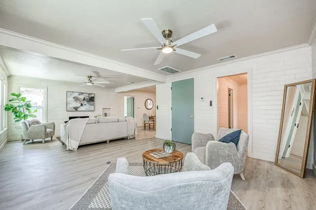 $515,000 | 4843 North Palm Avenue, Fresno, CA 93704