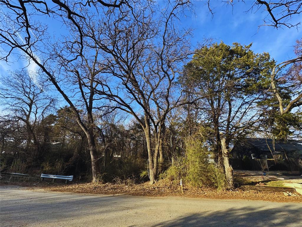 8421 Kingsfield Road Dallas, TX 75217 - Photo 2 of 2