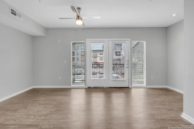 $2,200 | 939 South Frio Street, Unit 2008, San Antonio, TX 78207