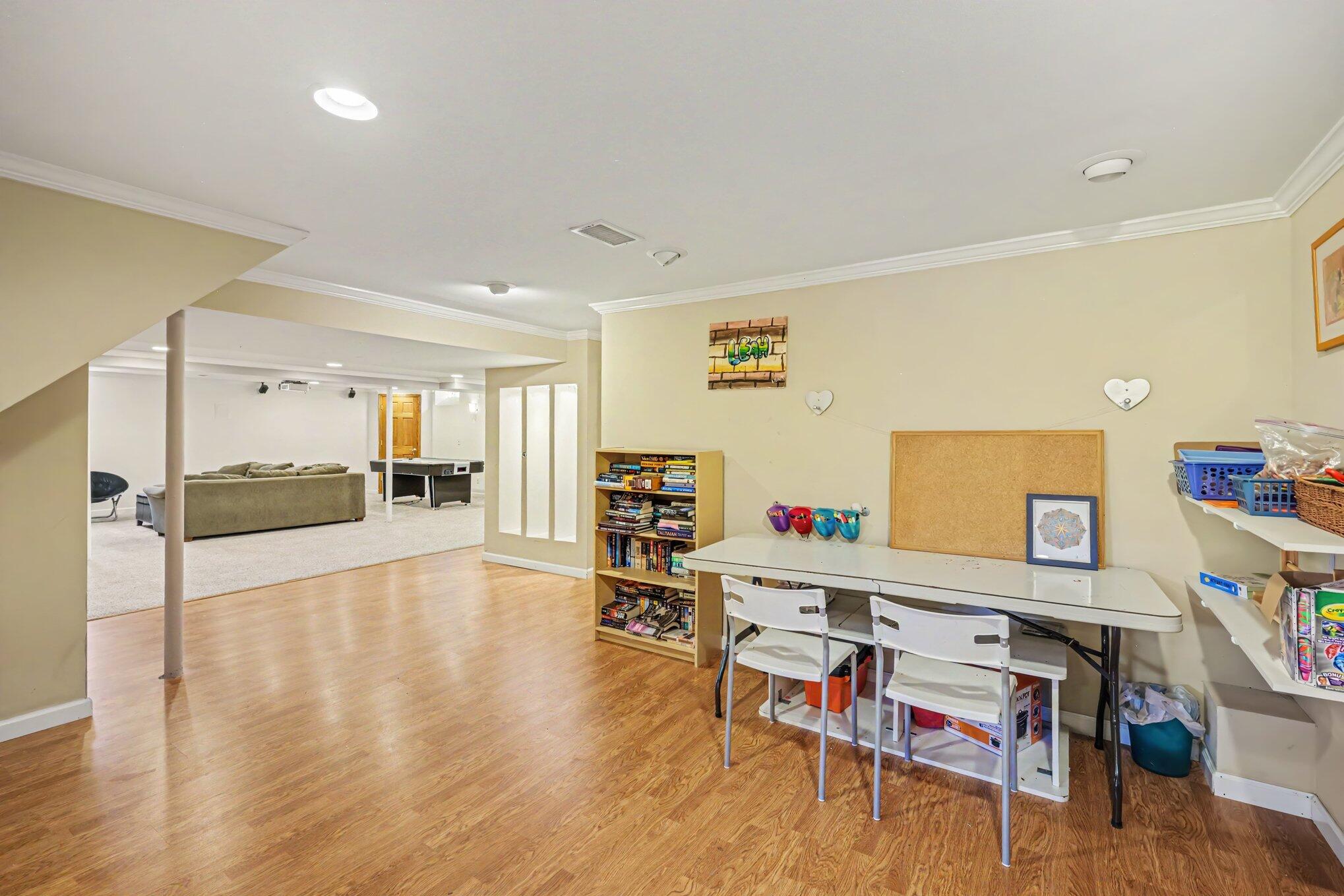 709 Snowmass Drive Rochester Hills, MI 48309 - Photo 26 of 39 021_file_5232