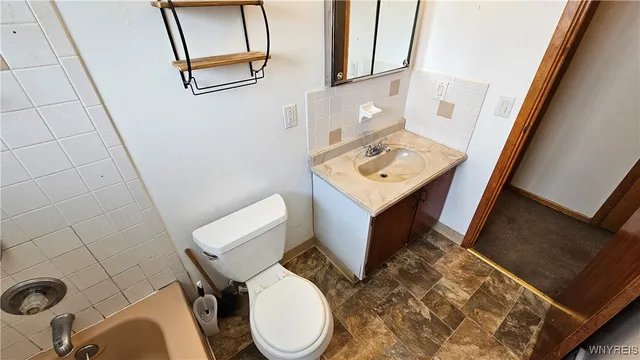 $1,400 | 26 Wells Avenue, Cheektowaga, NY 14227