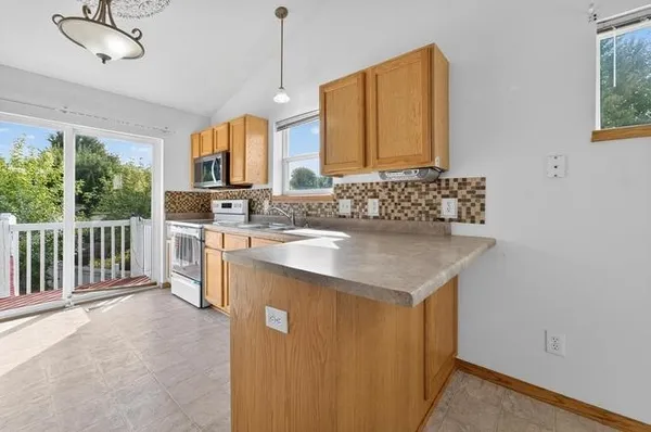 $3,100 | 1077 Gas Light, Sun Prairie, WI 53590