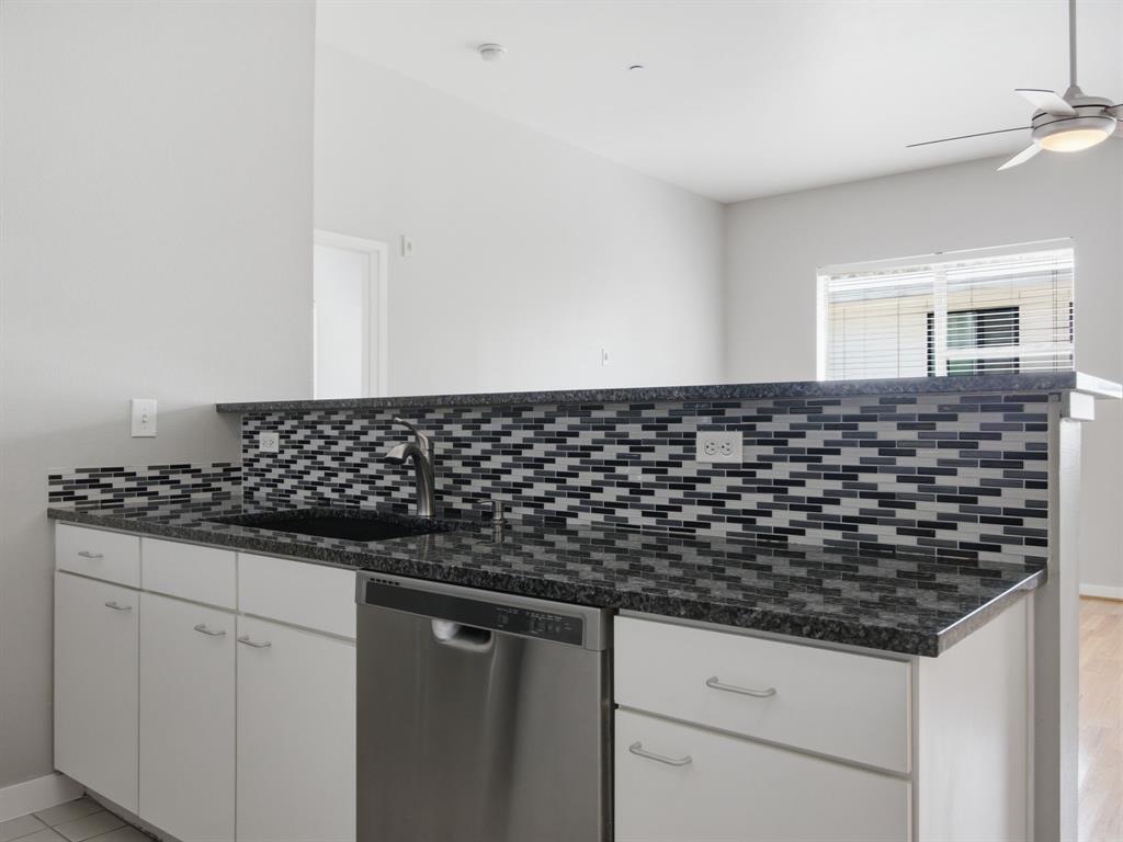 3015 Bryan Street, Unit 2F Dallas, TX 75204 - Photo 13 of 24